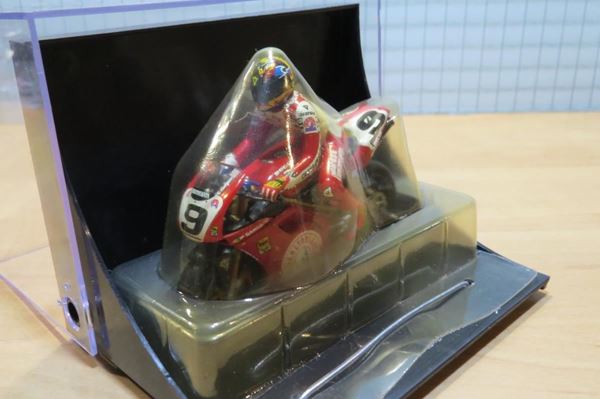 Picture of Neil Hodgson Ducati 916 1996 1:24 onyx XM039