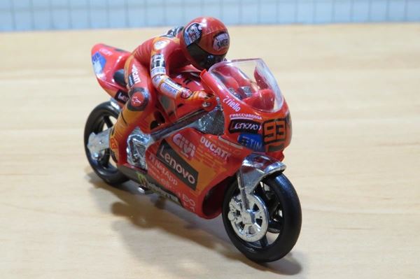 Picture of Marc Marquez Lenovo Ducati Desmosedici 2025 1:22 Guisval