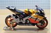 Picture of Valentino Rossi Honda RC211V 2003 1:18