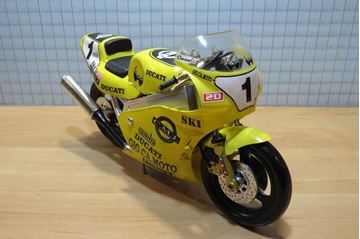 Afbeelding van Paolo Casoli Ducati 748 1997 1:10 guiloy