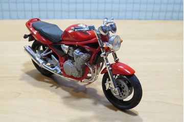 Afbeelding van Suzuki GSF Bandit N 1:18 los