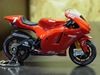 Picture of Carlos Checa Ducati desmosedici 2005 1:18 31553