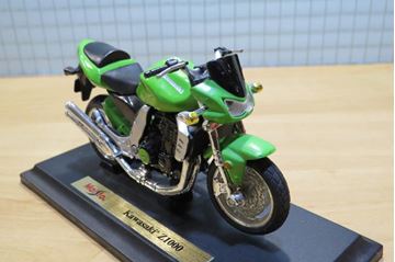 Afbeelding van Kawasaki Z1000 green 1:18 los