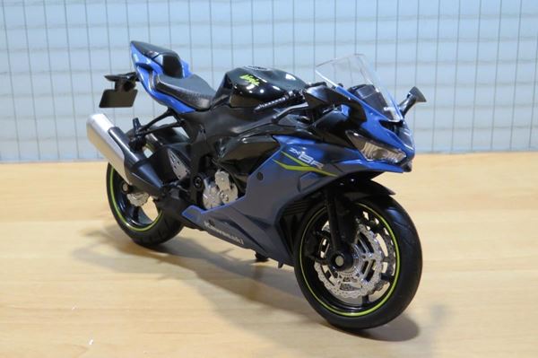 Picture of Kawasaki Ninja ZX-6R 636 blue/blk 1:12 644106