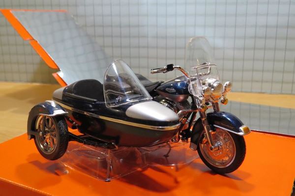 Picture of Harley Davidson sidecar zijspan FLHRCI 2001 1:18