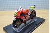 Picture of Valentino Rossi Ducati Desmosedici 2011 1:18