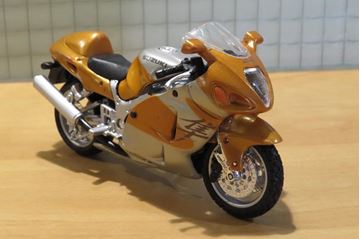 Afbeelding van Suzuki GSX-R1300 Hayabusa 1:18 goud/zilver blister