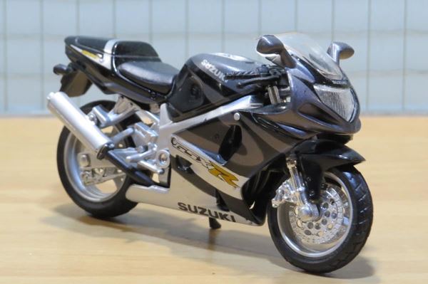 Picture of Suzuki GSX-R1000 1:18 blister