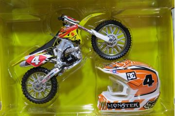 Afbeelding van Ricky Carmichael Suzuki RM-Z450 2006 1:18 red plate