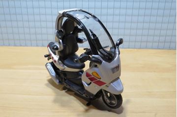 Afbeelding van BMW C1 1:16 zilv.