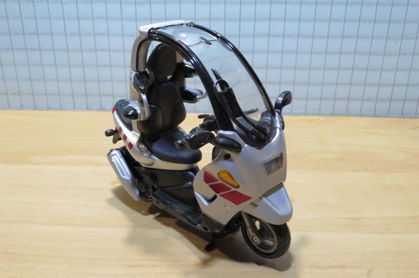 Picture of BMW C1 1:16 zilv.