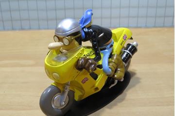 Afbeelding van Joe Bar Jean Manchzeck Triumph 900 Daytona 1:18 breuk