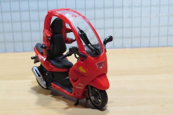 Picture of BMW C1 1:24 red