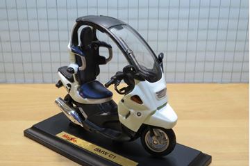 Afbeelding van BMW C1 1:18 maisto
