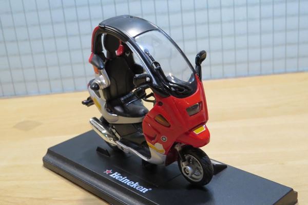 Picture of BMW C1 Heineken 1:18 Welly