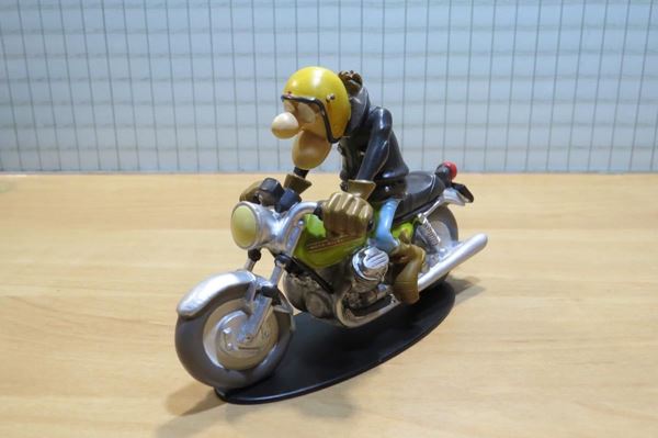 Picture of Joe Bar Pierrot Guzzi 750 V7 Sport 1:18 breuk