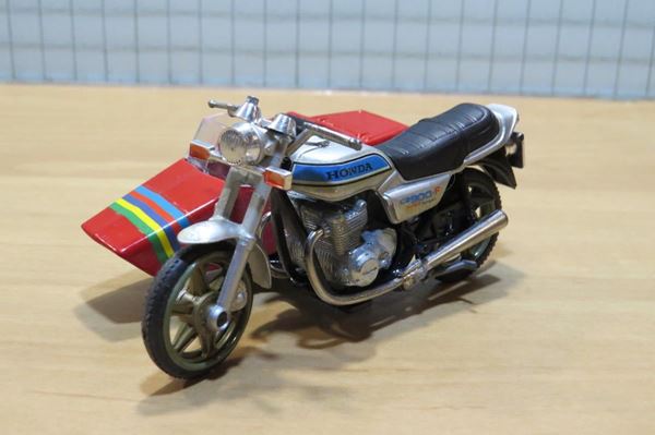 Picture of Honda CB900 Boldor zijspan1:24 guiloy