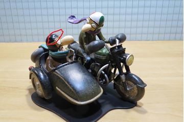 Afbeelding van Joe Bar Guido & Ed Moto Guzzi V850 zijspan 1:18 breuk