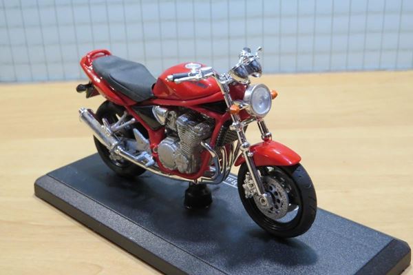 Picture of Suzuki GSF Bandit N 1:18 Majorette