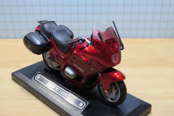 Picture of BMW R1100RT red 1:18 Majorette