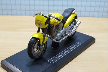 Afbeelding van Voxan roadster 1000 V2 1:18 Majorette