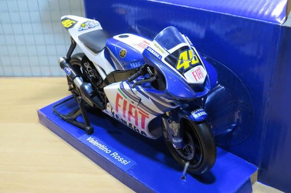 Picture of Valentino Rossi Yamaha YZR-M1 2007 1:12 43053