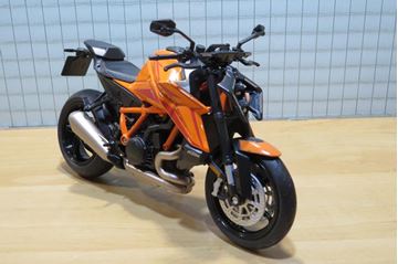 Afbeelding van KTM 1390 Super Duke R 1:12 62215