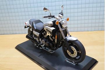 Afbeelding van Yamaha V-max 1:12 Aoshima