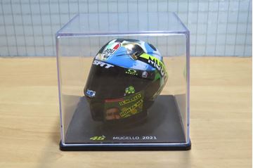 Afbeelding van Valentino Rossi AGV helmet 2021 Mugello 1:5