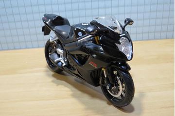 Afbeelding van Suzuki GSX-R600 1:12 maisto
