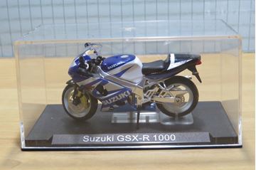 Afbeelding van Suzuki GSX-R1000 1:24
