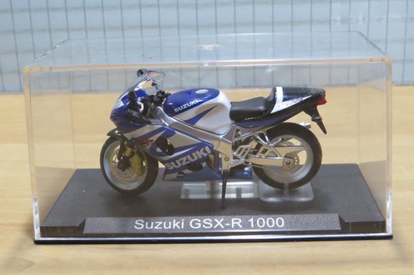 Picture of Suzuki GSX-R1000 1:24
