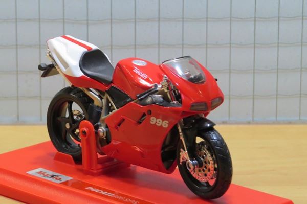 Picture of Ducati 996 SPS 1:18 maisto