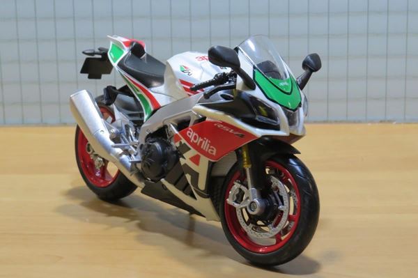 Picture of Aprilia RSV4 factory 1:12