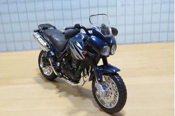 Afbeelding van Triumph Tiger 1:18 blister