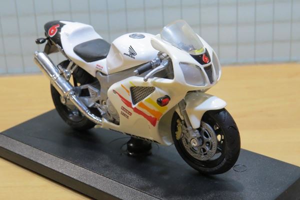 Picture of Honda VTR1000 SP1 SP-1 1:18 Majorette los