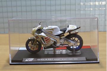 Afbeelding van Jeremy McWilliams Aprilia RS3 2004 1:24