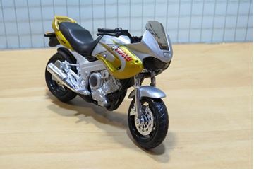 Afbeelding van Yamaha TDM850 1:18 los