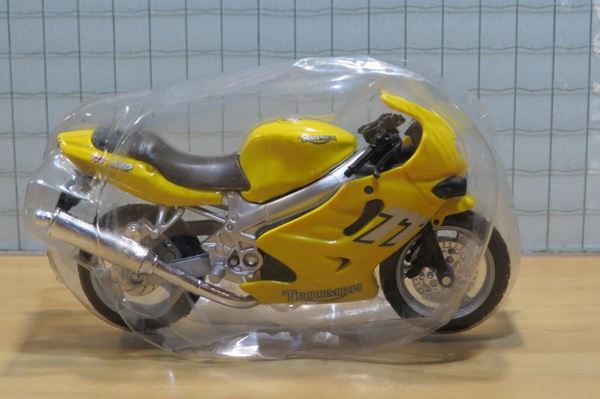 Picture of Triumph TT600 gl. 1:18 blister