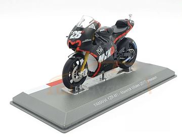 Afbeelding van Maverick Vinales Yamaha YZR-M1 pre season test 2017 1:18