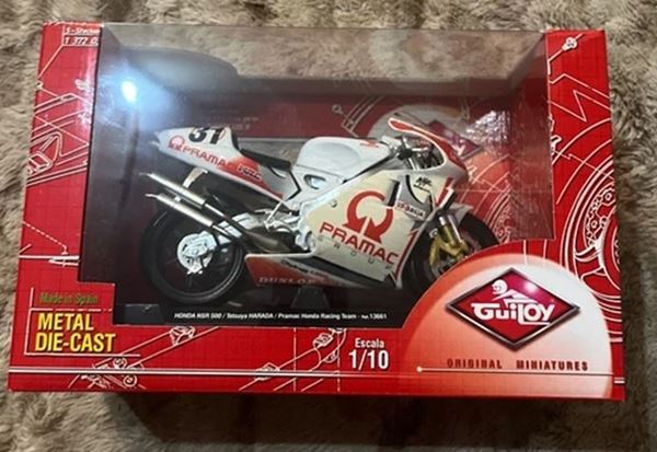 Picture of Tetsuya Harada Honda NSR500 2002 1:10
