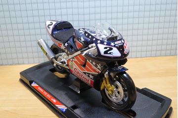 Afbeelding van Honda VTR1000 SP-2 1:10 13651