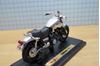 Picture of Yamaha V-Max zilver 1:18 maisto