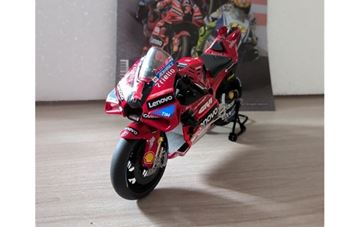 Afbeelding van Francesco Bagnaia Ducati Lenovo Desmosedici 2023 1:12