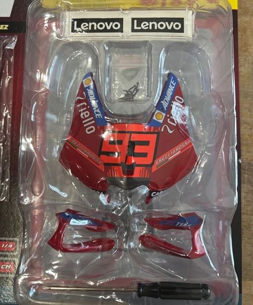 Picture of Marc Marquez Ducati Lenovo Desmosedici 2025 1:4 topkuip