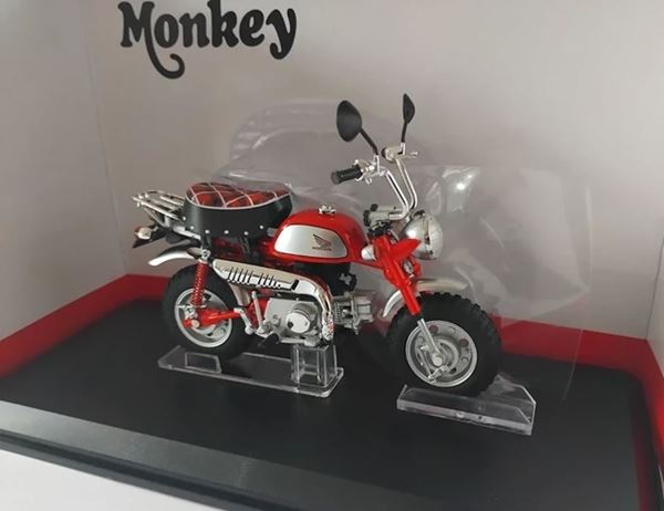 Picture of Honda Monkey Z50 1:12 Aoshima