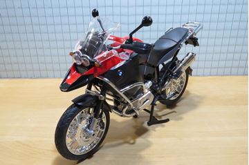 Afbeelding van BMW R1200GS red 1:9 00200