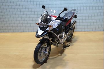 Afbeelding van BMW R1200GS white 1:9 00200