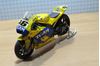 Picture of Valentino Rossi Yamaha YZR-M1 2006 1:12 breuk