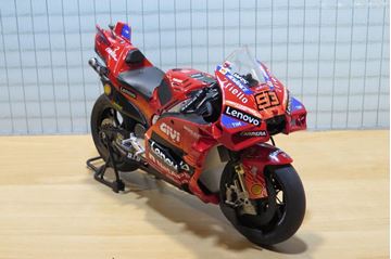 Afbeelding van Marc Marquez Ducati Desmosedici 2025 1:12